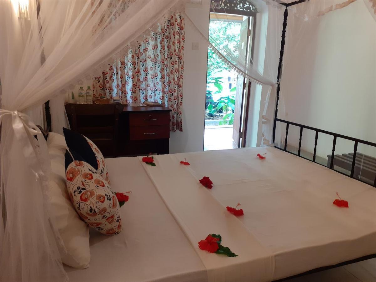 Nooit Gedacht Heritage Hotel Unawatuna Room photo